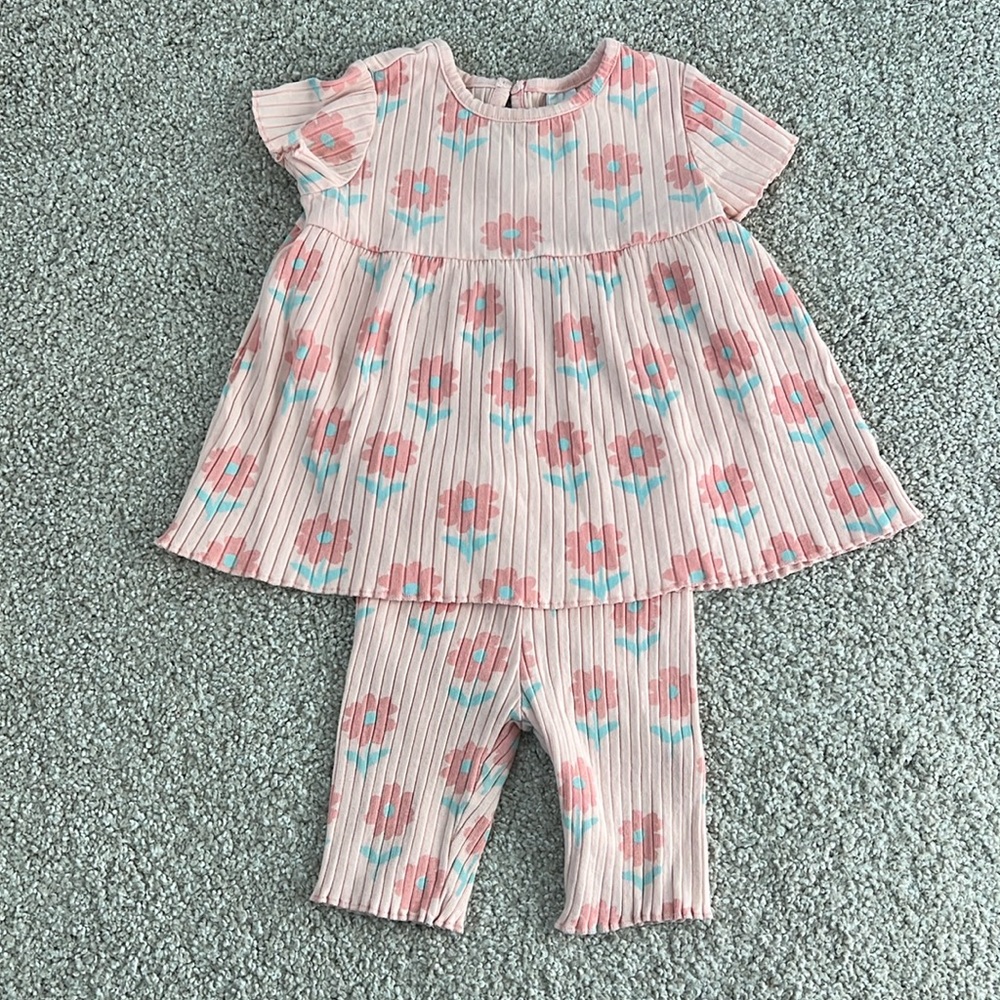 Little Me Ribbed Flowers Shorts Set